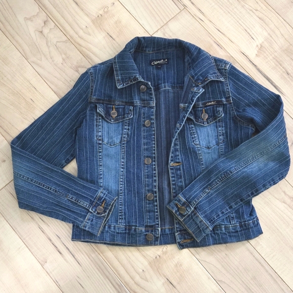 Denim jacket - Picture 1 of 6